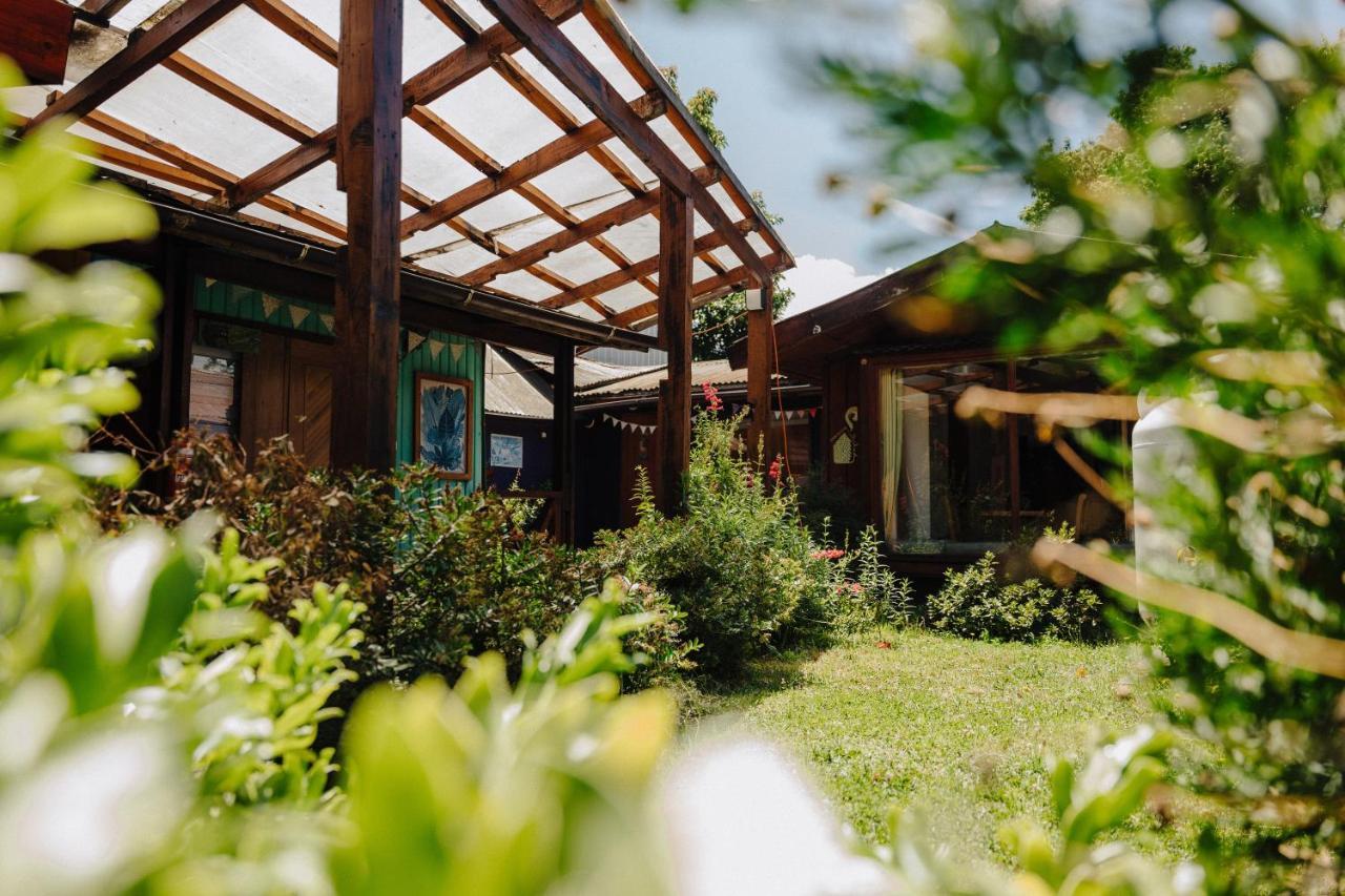 La Araucaria Hosteria Boutique - Ex Lounge Brasil Pucón Esterno foto